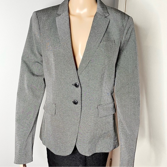 RW&CO Classic Gray Women's Blazer Size 8 - Picture 1 of 16